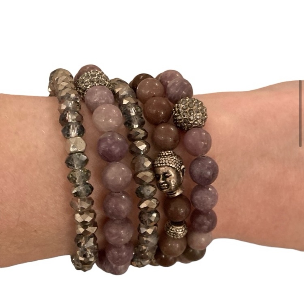 🔸NWT🔸 Lilac Lepidolite Gemstone Buddha Beaded Bracelet Set